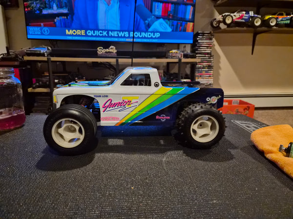 LOSI JR-T JUNIOR T 2.0 TRUCK BODY [please see description]