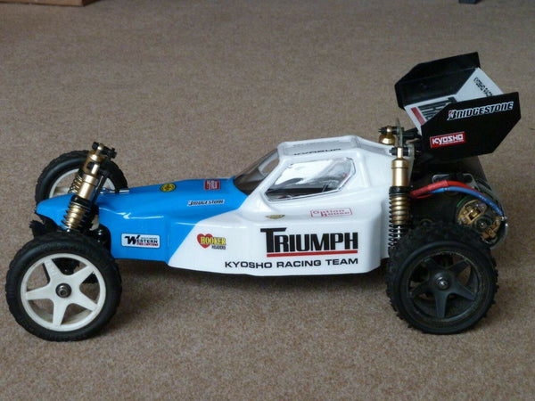KYOSHO TRIUMPH BODY AND WING