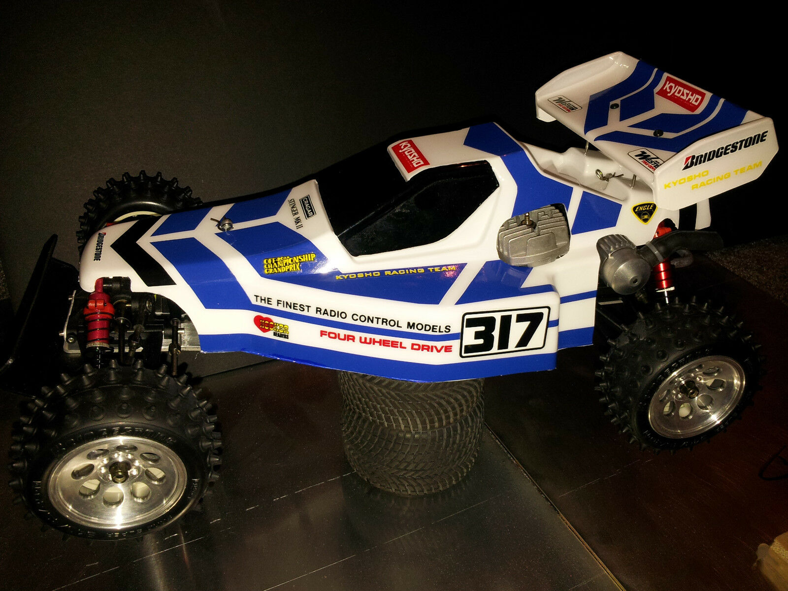 KYOSHO STINGER MKII BODY AND WING