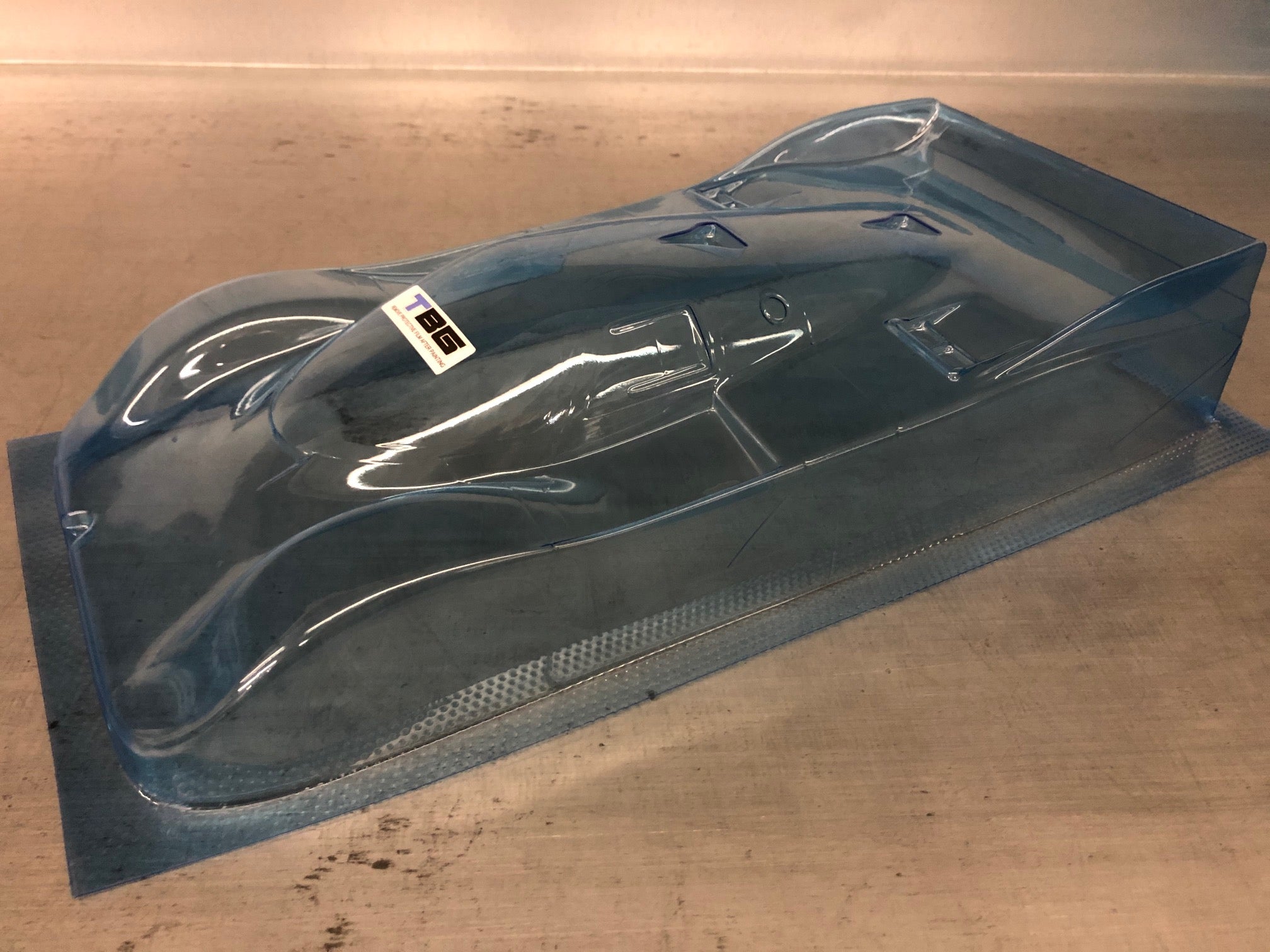 1/12 PORSCH 956 BODY TAMIYA – Team Bluegroove